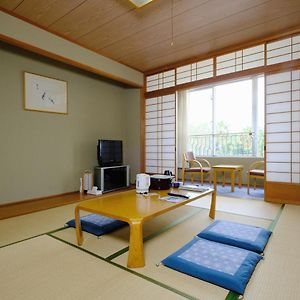 Japanese-Style Room